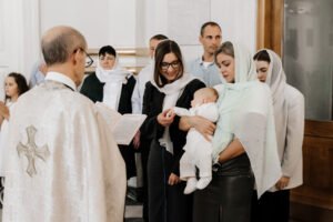Dziecko i chrzestni